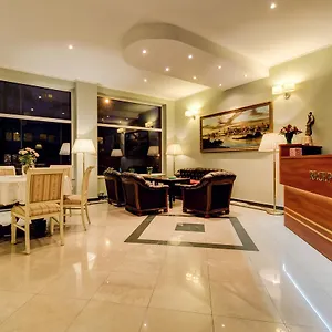 *** Alojamento de Acomodação e Pequeno-almoço Plaza Polónia